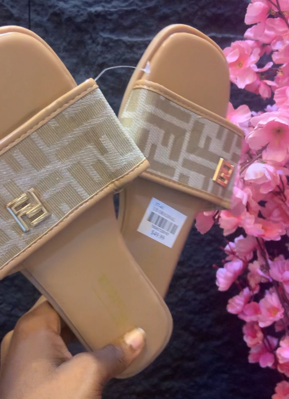 Fendi slippers
