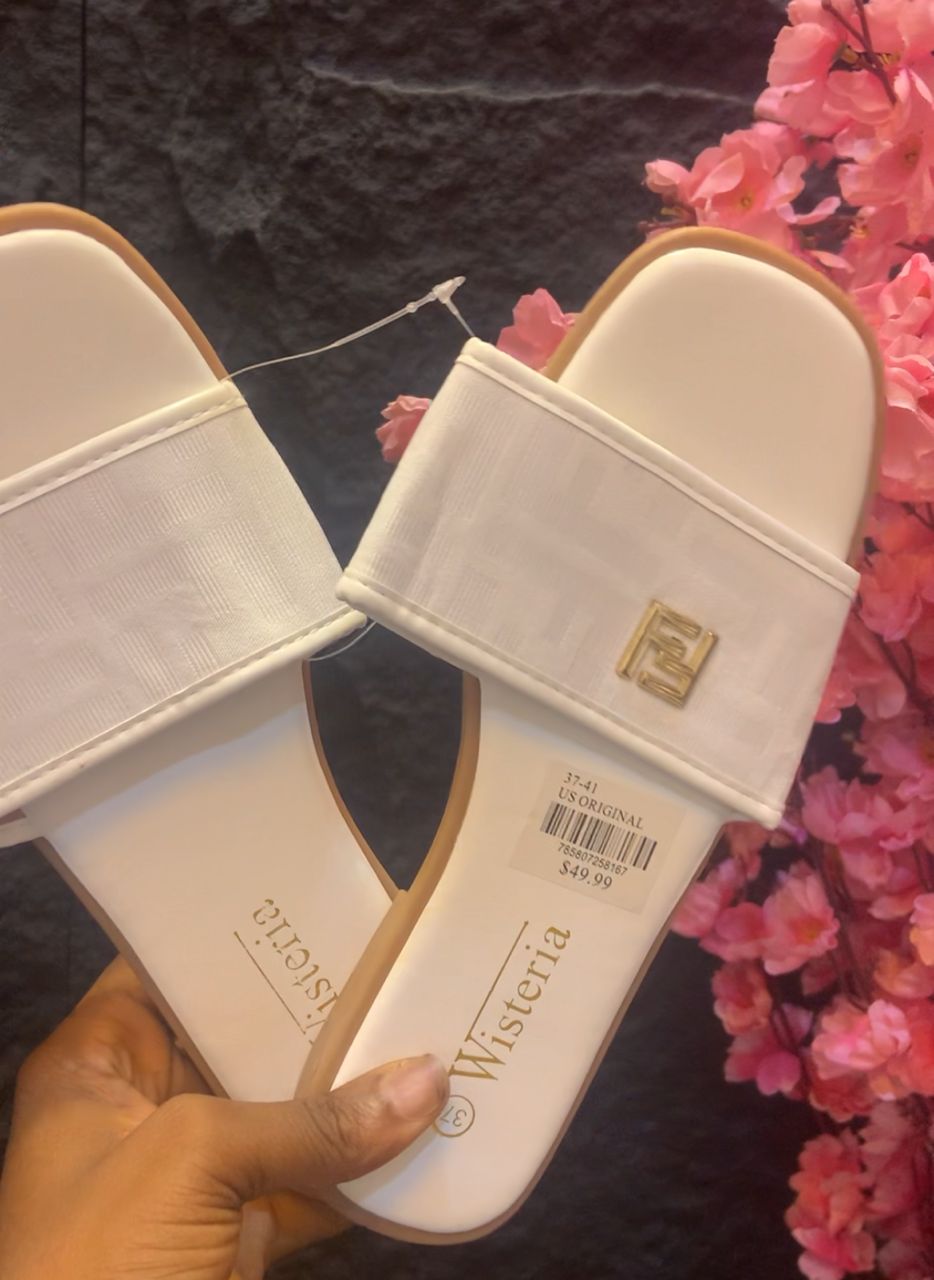 Fendi slippers