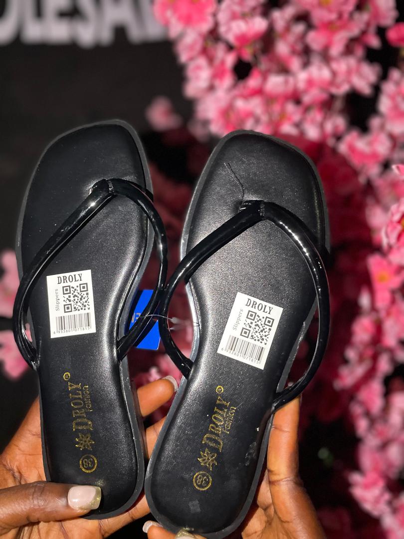Drolly slippers