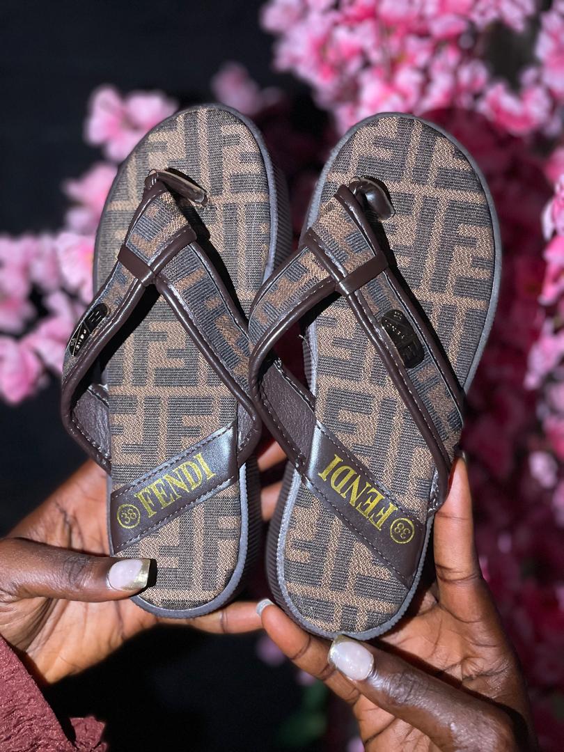 Fendi slippers