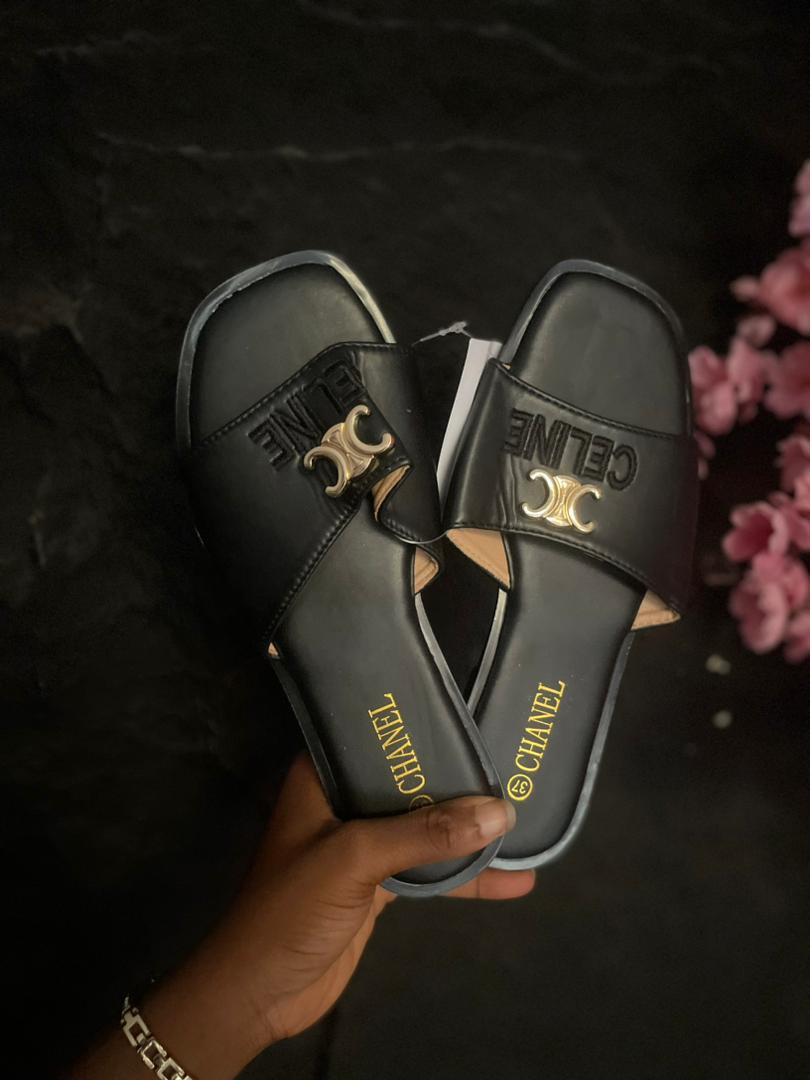 slippers